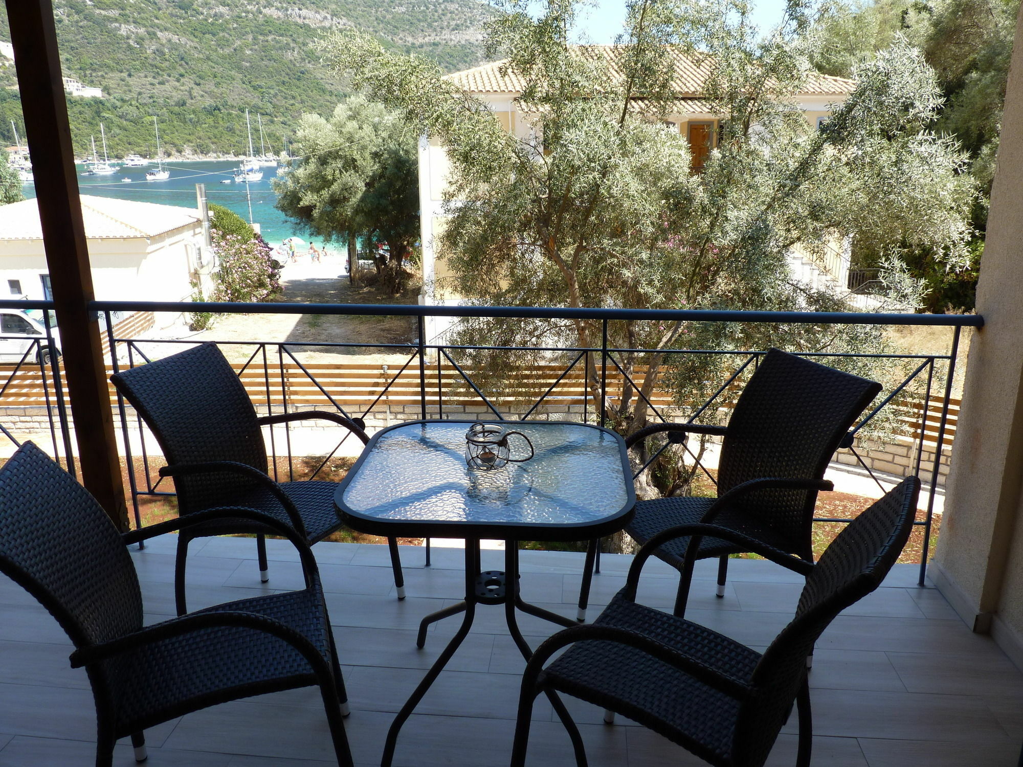 Ilianthos Apartments & Studios Mikros Gialos Exterior foto